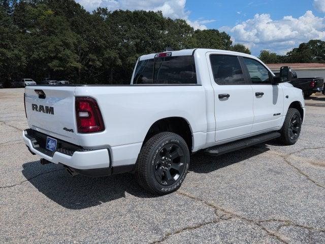 2027 RAM Ram 1500 RAM 1500 EXPRESS CREW CAB 4X4 57 BOX