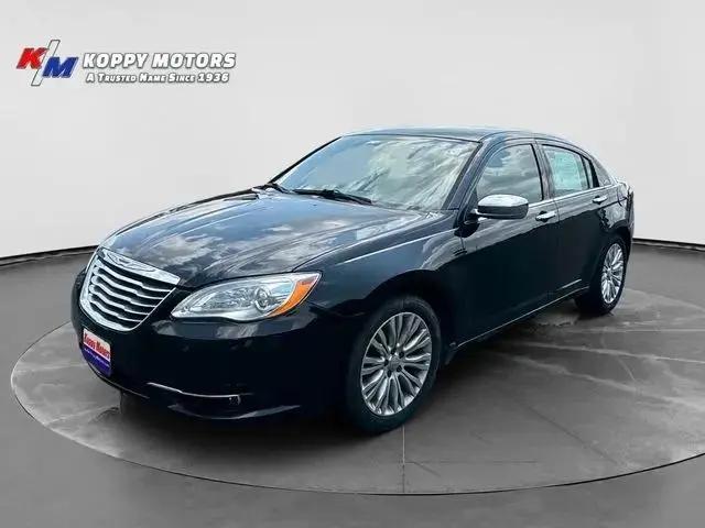 2011 Chrysler 200 Limited for sale in Forest Lake, MN