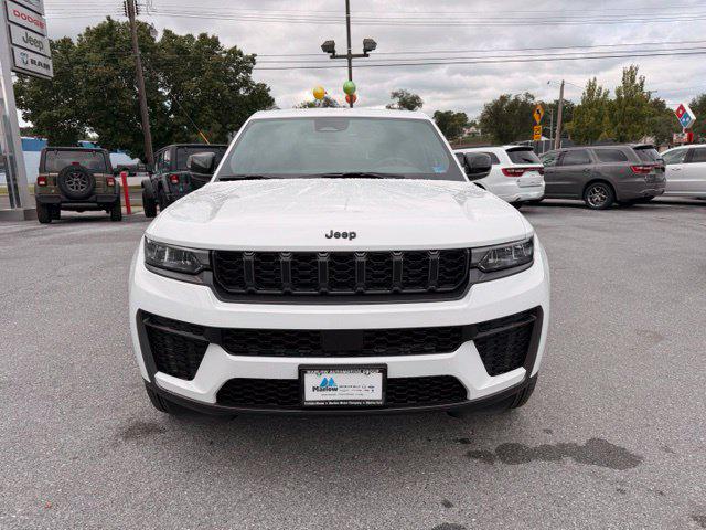 2027 Jeep Grand Cherokee GRAND CHEROKEE LAREDO ALTITUDE 4X4 2027 Jeep Grand Cherokee GRAND CHEROKEE LAREDO ALTITUDE 4X4
