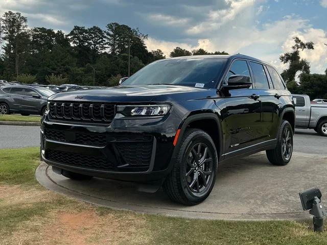 2027 Jeep Grand Cherokee Laredo Altitude 2027 Jeep Grand Cherokee Laredo Altitude