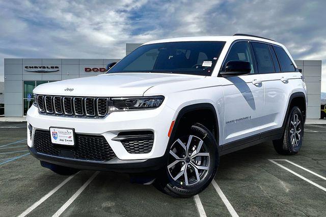 2027 Jeep Grand Cherokee Laredo X