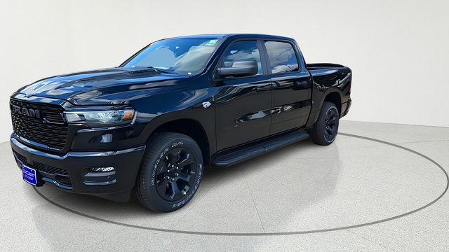 2027 RAM Ram 1500 RAM 1500 EXPRESS CREW CAB 4X4 57 BOX