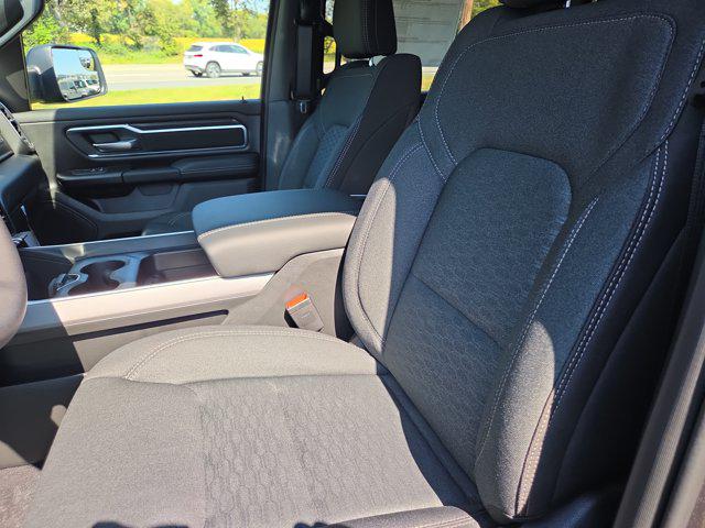 2027 RAM Ram 1500 RAM 1500 BIG HORN CREW CAB 4X4 57 BOX 2027 RAM Ram 1500 RAM 1500 BIG HORN CREW CAB 4X4 57 BOX