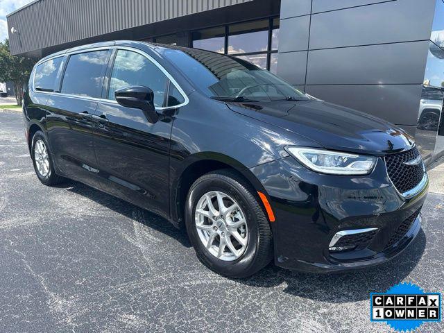 2025 Chrysler Pacifica Select for sale in Jacksonville, NC