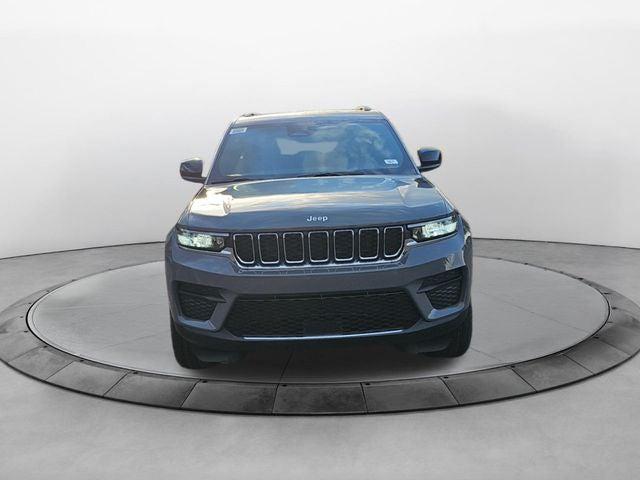 2027 Jeep Grand Cherokee Laredo X
