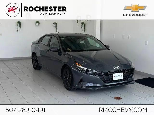 2023 Hyundai Elantra SEL for sale in Rochester, MN