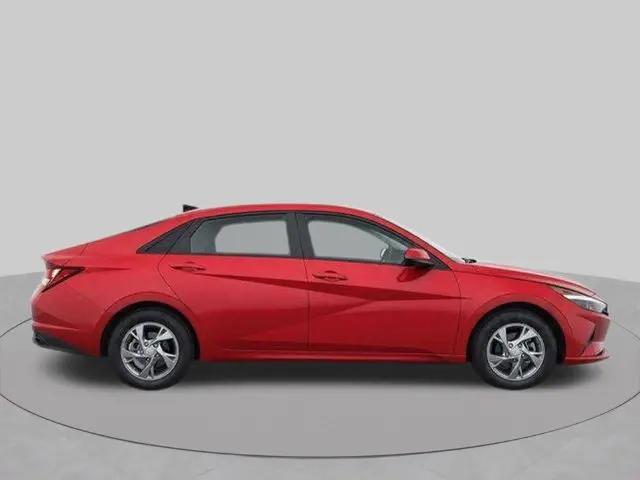 2021 Hyundai Elantra SE