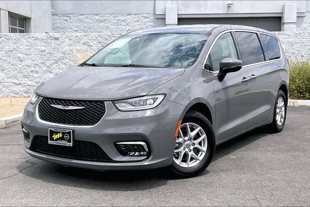 2023 Chrysler Pacifica Touring L for sale in Indio, CA