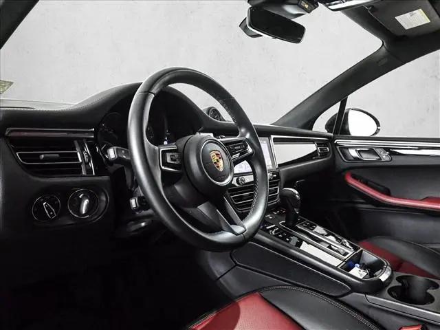 2022 Porsche Macan S