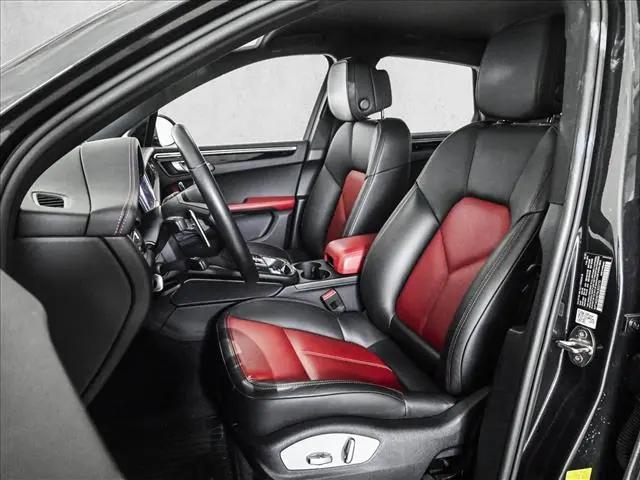 2022 Porsche Macan S