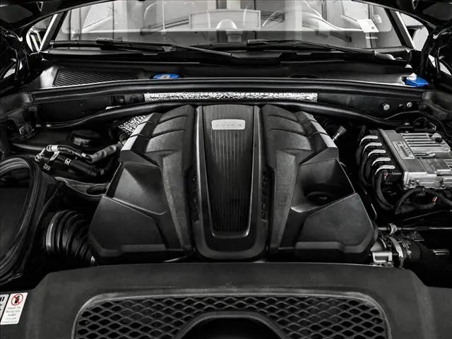 2022 Porsche Macan S