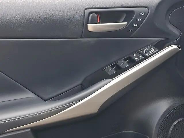 2018 Lexus IS 300 IS 300