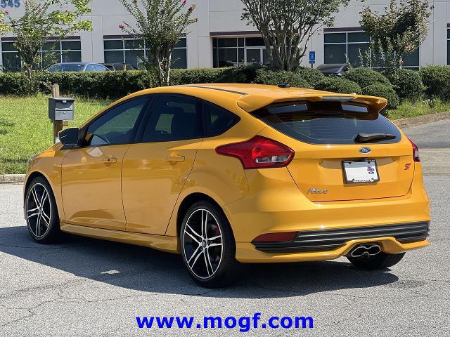 2016 Ford Focus Base