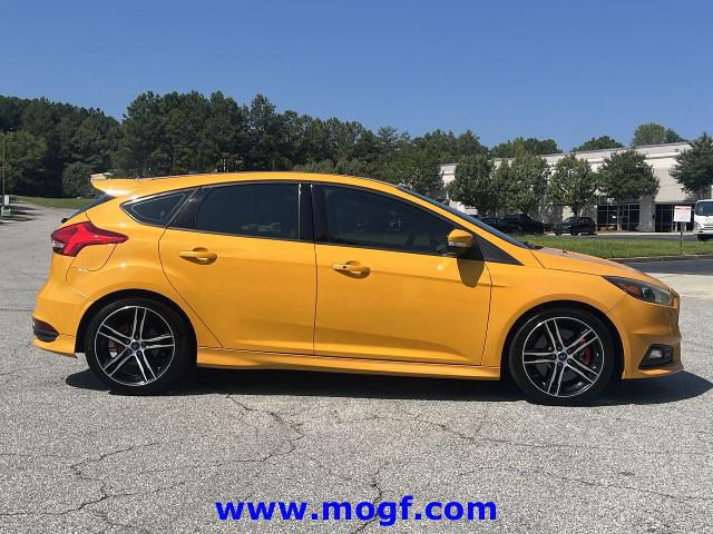 2016 Ford Focus Base