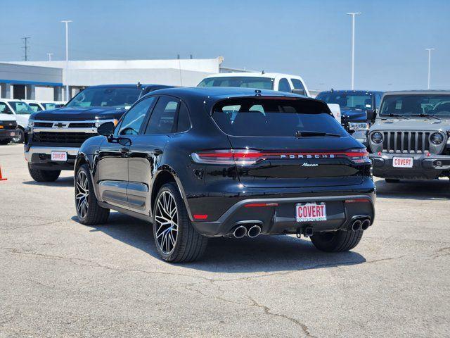 2023 Porsche Macan Base