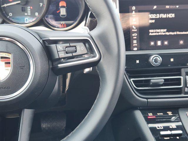 2023 Porsche Macan Base