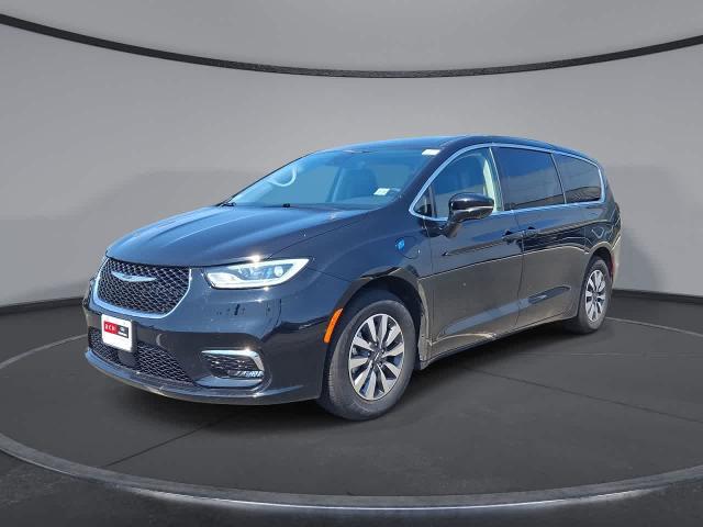 2024 Chrysler Pacifica Hybrid Select for sale in Eatontown, NJ