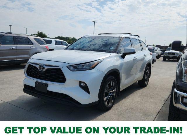 2020 Toyota Highlander XLE for sale in Loveland, CO