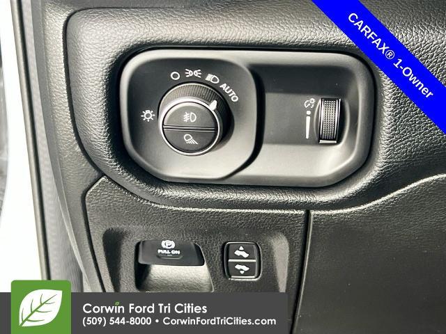 2021 Ram 1500 Big Horn Crew Cab 4x4 6'4" Box