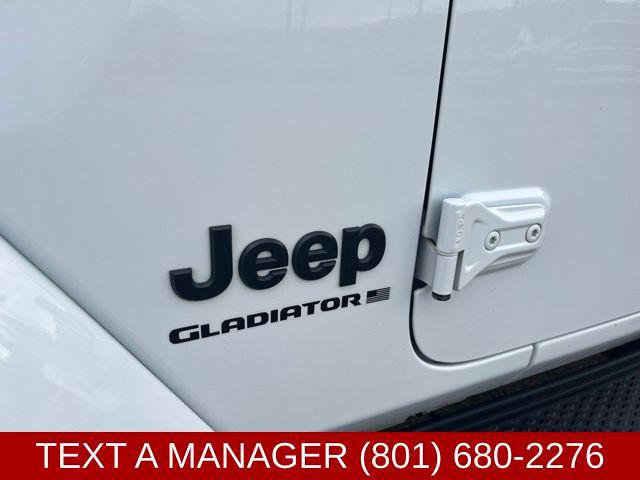 2023 Jeep Gladiator Overland
