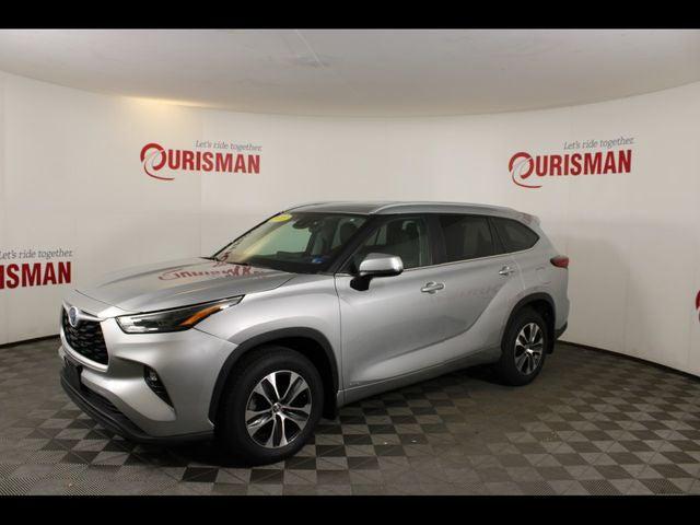 2023 Toyota Highlander Hybrid XLE