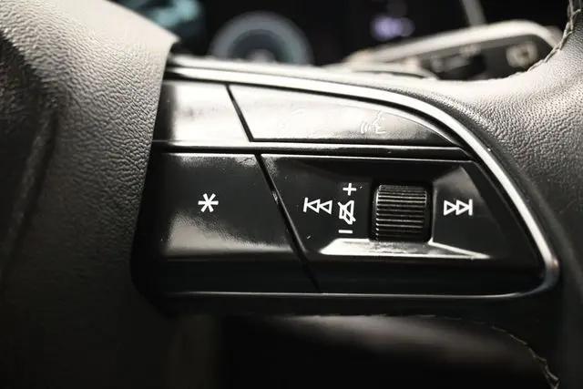 2021 Audi Q8 Premium Plus 55 TFSI quattro Tiptronic