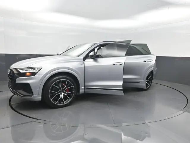 2021 Audi Q8 Premium Plus