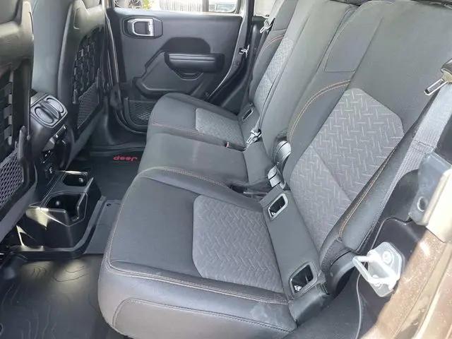 2021 Jeep Gladiator Sport