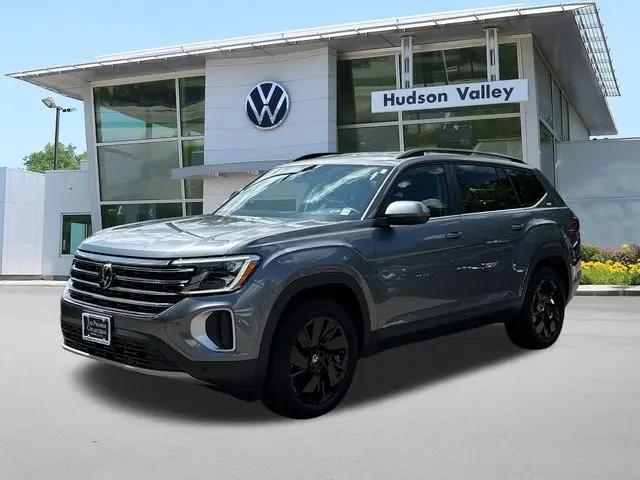 2024 Volkswagen Atlas 2.0T SE w/Technology for sale in Wappingers Falls, NY