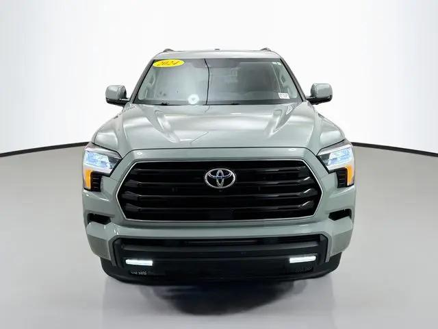 2024 Toyota Sequoia SR5