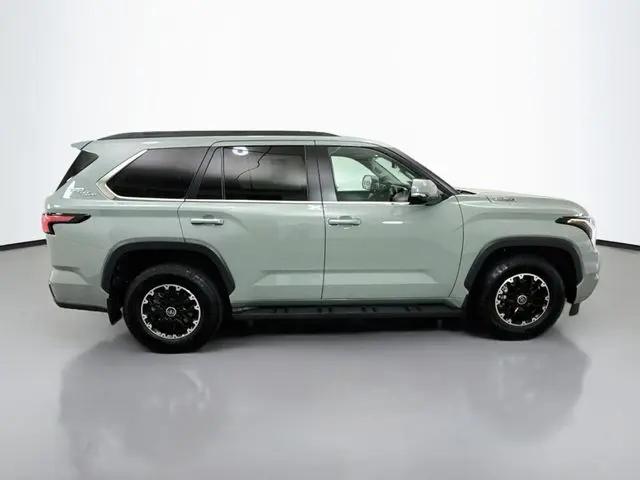 2024 Toyota Sequoia SR5