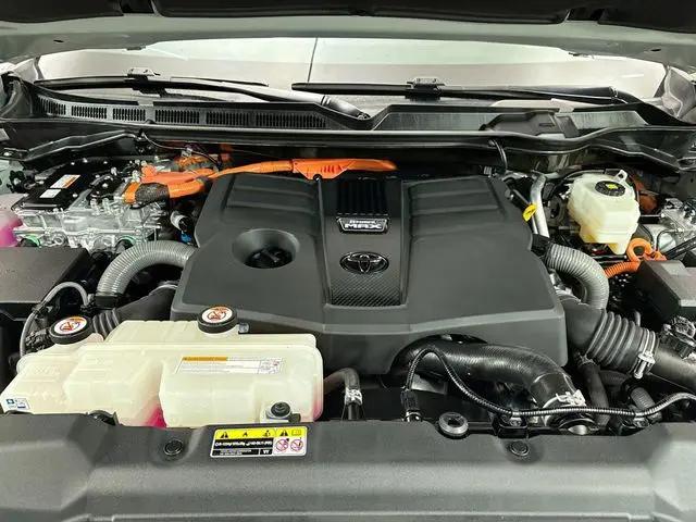 2024 Toyota Sequoia SR5