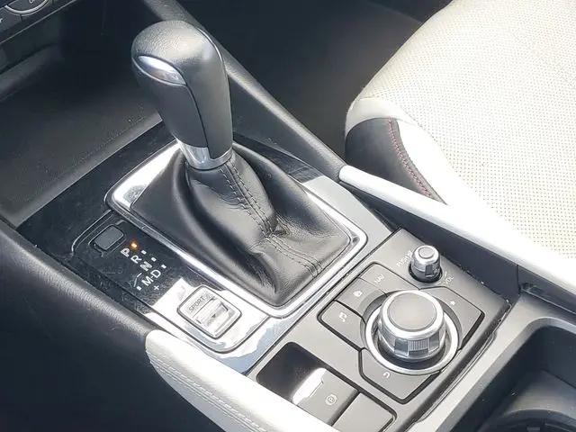 2017 Mazda Mazda3 Grand Touring