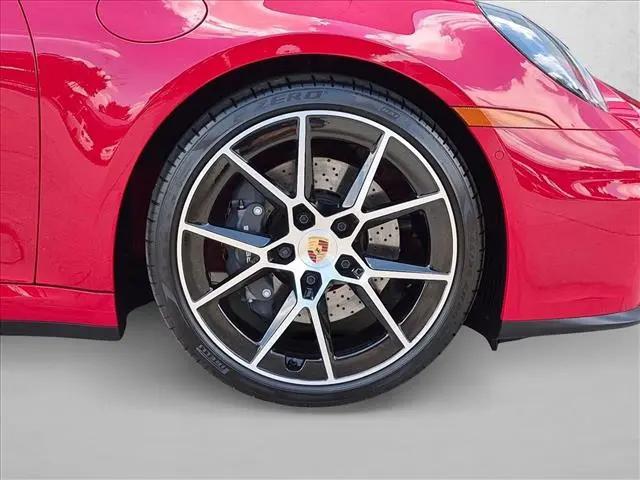 2025 Porsche 911 Carrera