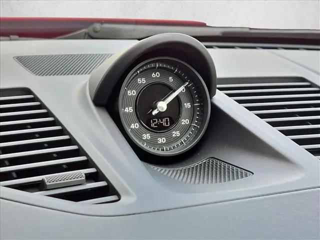 2025 Porsche 911 Carrera