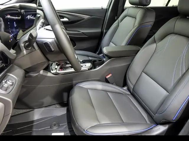 2026 Buick NV Sport Touring FWD