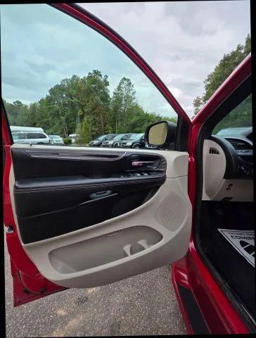 2014 Dodge Grand Caravan SXT 30th Anniversary