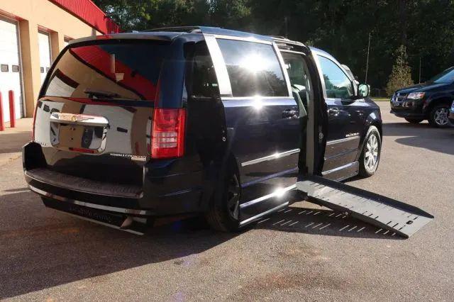 2010 Chrysler Town & Country Touring for sale in Wingate, NC