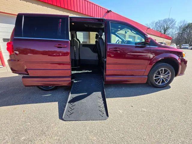 2017 Dodge Grand Caravan SXT for sale in Wingate, NC