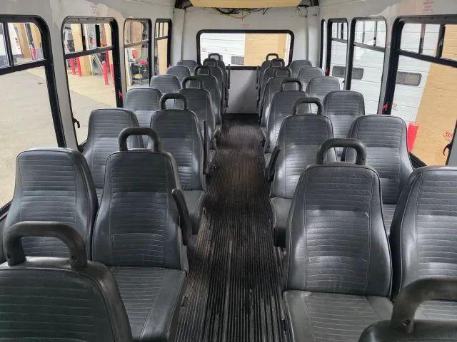 2013 Ford F-550 Base