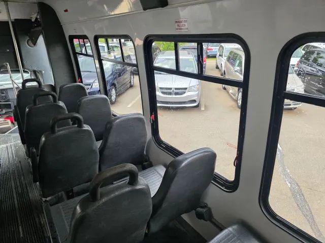 2013 Ford F-550 Base