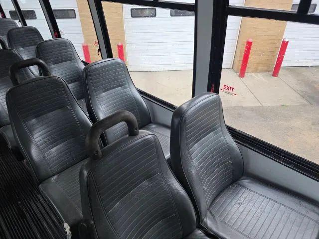2013 Ford F-550 Base