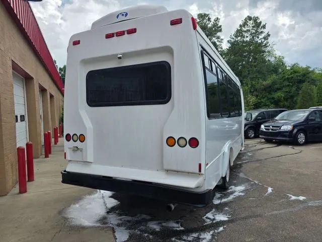 2013 Ford F-550 Base