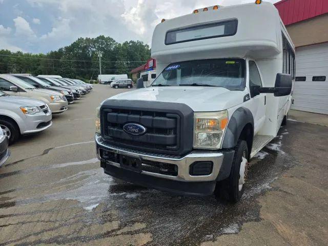2013 Ford F-550 Base