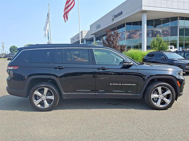 Used 2024 Jeep Grand Cherokee L Limited 4x4 For Sale in East Hanover, NJ