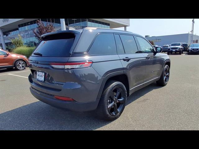 Used 2025 Jeep Grand Cherokee Limited 4x4 For Sale in East Hanover, NJ