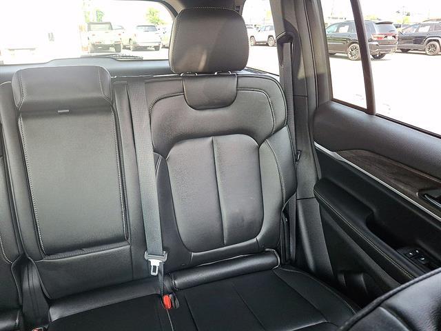 Used 2025 Jeep Grand Cherokee Limited 4x4 For Sale in East Hanover, NJ