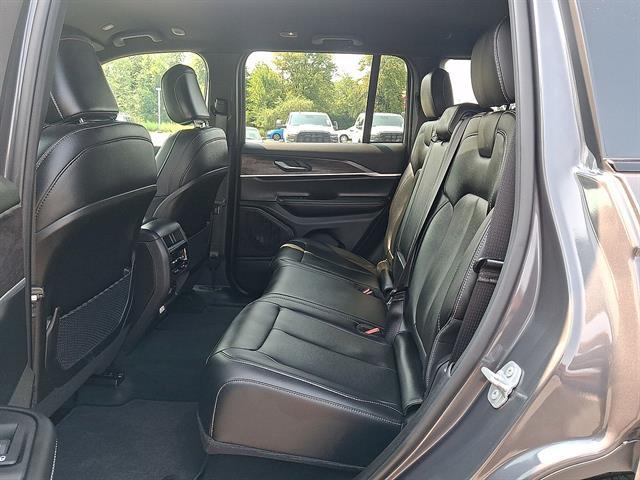 Used 2025 Jeep Grand Cherokee Limited 4x4 For Sale in East Hanover, NJ