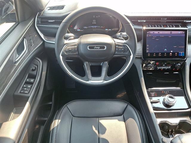 Used 2025 Jeep Grand Cherokee Limited 4x4 For Sale in East Hanover, NJ
