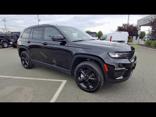 Used 2025 Jeep Grand Cherokee Limited 4x4 For Sale in East Hanover, NJ